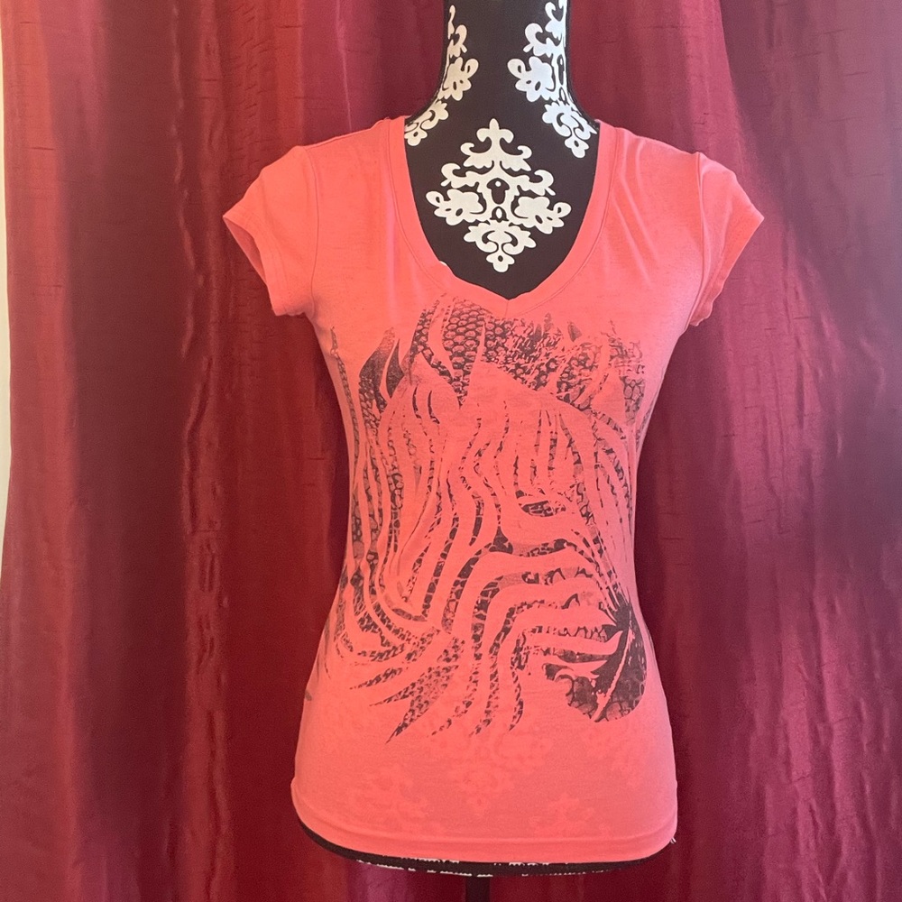 Pink tshirt